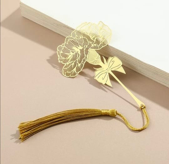 MARQUE PAGE EN METAL