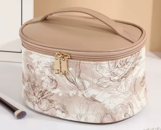 TROUSSE BEAUTÉ ET ÉLÉGANCE 3