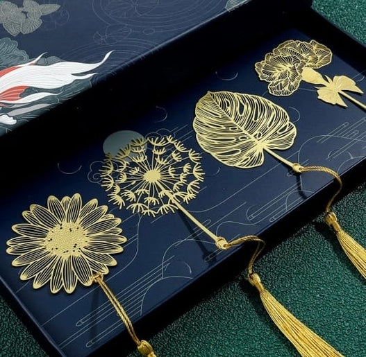 MARQUE PAGE EN METAL