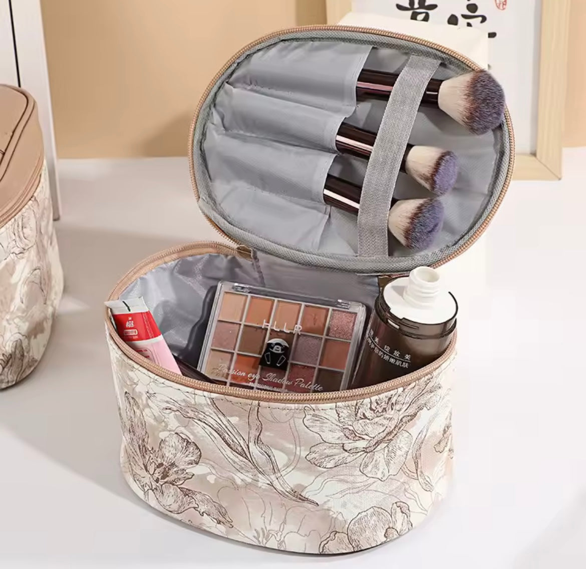 TROUSSE BEAUTÉ ET ÉLÉGANCE 3