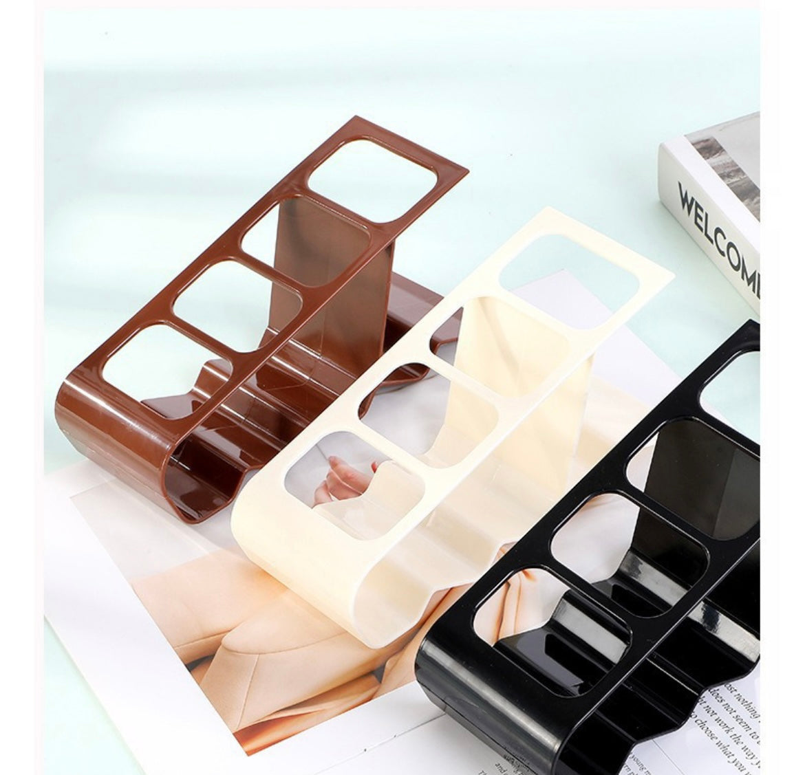 SUPPORT DE RANGEMENT POUR TÉLÉCOMMANDE