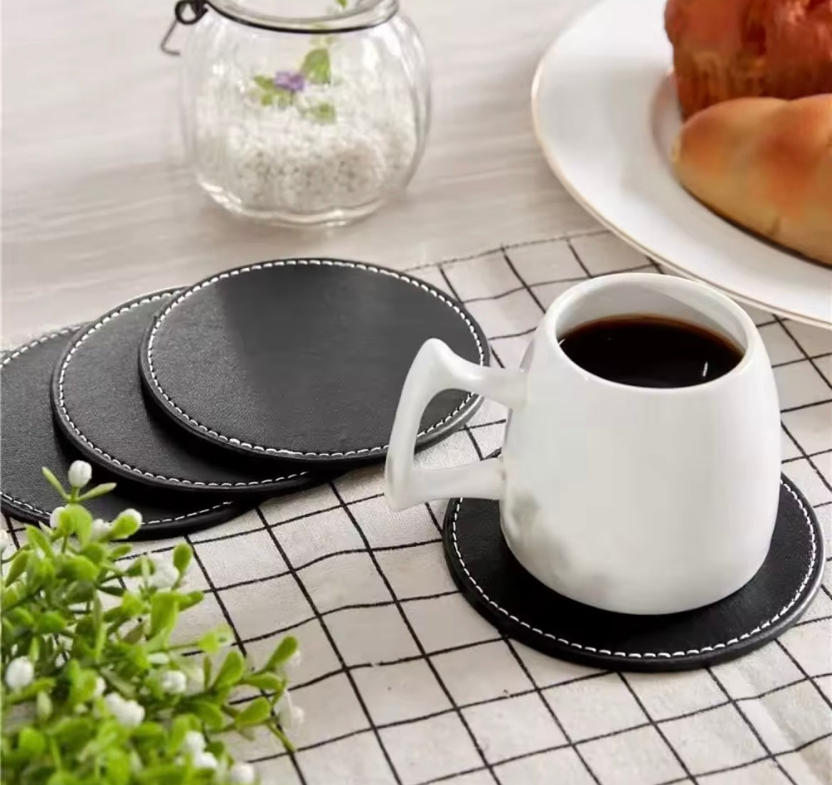 LOT DE 6 SOUS-VERRE ÉLÉGANT