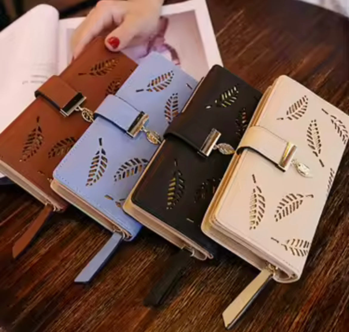 PORTEFEUILLE CHIC & FONCTIONNEL